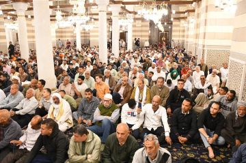 بث مباشر.. شعائر صلاة الجمعة من مسجد السيدة زينب بالقاهرة