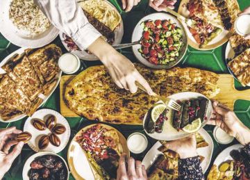 عيد الأضحى بدون زيادة وزن.. خطة ذكية لعدم اكتساب سعرات حرارية طوال أيام العيد عيد الأضحى بدون زيادة وزن.. خطة ذكية لعدم اكتساب سعرات حرارية طوال أيام العيد