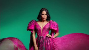 لقاء الخميسي تعرض مسرحية الملك وأنا في عيد الأضحى لقاء الخميسي تعرض مسرحية الملك وأنا في عيد الأضحى