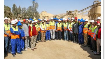 وزير قطاعات الأعمال :العمال ركيزة أساسية في دفع عجلة الإنتاج والتطوير