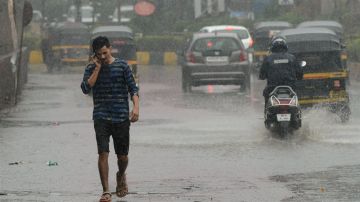 تحولات عنيفة في الطقس والقاهرة في المرمى.. أمطار غزيرة مفاجئة تضرب هذه المحافظات