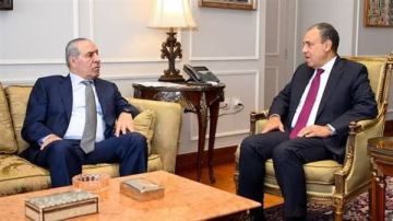 مصر تؤكد استمرار جهود الوساطة لاستئناف وقف إطلاق النار في غزة مصر تؤكد استمرار جهود الوساطة لاستئناف وقف إطلاق النار في غزة