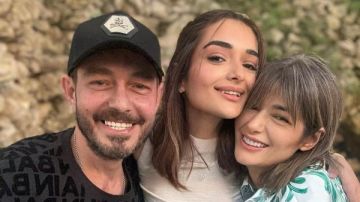 ملك أحمد زاهر تشارك الجمهور صورا مع عائلتها.. شاهد