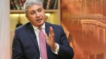 وزير السياحة والأثار يكشف تفاصيل هامة عن التأشيرة عند الوصول وزير السياحة والأثار يكشف تفاصيل هامة عن التأشيرة عند الوصول