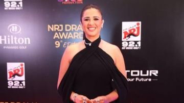 ياسمين عبد العزيز تتصدر الترند بعد ردها على معجبمن غير لمس