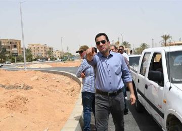 رئيس جهاز العاشر يوجه بتنفيذ مطبات صناعية بمحور الإمام الشافعي وتشجير دار مصر 