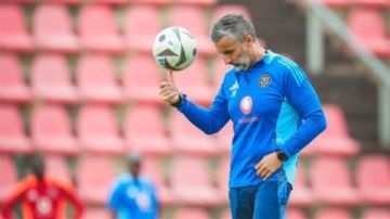 سيرة ذاتية ضعيفة.. من هو البروفيسور مدرب الأهلي المحتمل وتفاصيل التعاقد