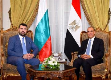 وزير الخارجية يتوجه إلى باريس لحضور اجتماع اللجنة الوزارية العربية الإسلامية بشأن غزة