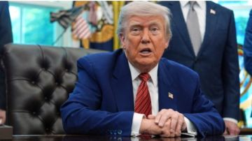 ترامب يهدد بفرض رسوم جمركية بنسبة 50 على واردات الاتحاد الأوروبي ترامب يهدد بفرض رسوم جمركية بنسبة 50 على واردات الاتحاد الأوروبي