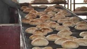 قرار عاجل ضد المتلاعبين بالدقيق في المخابز السياحية