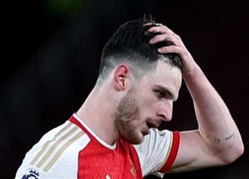 تعليق مثير من نجم آرسنال على الممر الشرفي اليوم للاعبي ليفربول