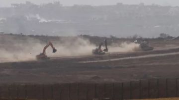 استعدادا للهجوم.. جيش الاحتلال يصدر أوامر إخلاء جديدة لمناطق بجنوب غزة