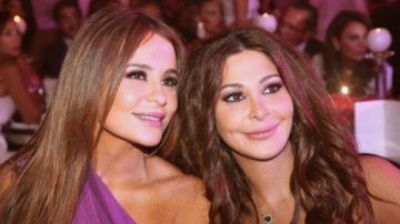 الصلح بين كارول سماحة وإليسا فى عزاء وليد مصطفى بلبنان