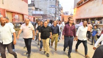 محافظ أسيوط في جولة ميدانية لمتابعة انضباط شارع رياض بعد إزالة الإشغالات