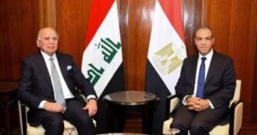 وزير الخارجية يبحث مع نائب رئيس وزراء العراق آخر مستجدات قمة بغداد