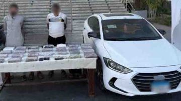 ضبط عنصرين جنائيين بالإسماعيلية بحوزتهما كمية من المواد المخدرة بغرض الاتجار ضبط عنصرين جنائيين بالإسماعيلية بحوزتهما كمية من المواد المخدرة بغرض الاتجار