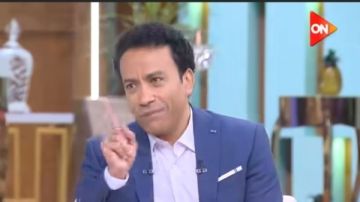 سامح حسين يكشف كواليس برنامج قطايف .. ويؤكد: بحب الكنافة سامح حسين يكشف كواليس برنامج قطايف .. ويؤكد: بحب الكنافة