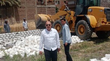 قنا.. إزالة 12 تعديا على الأراضي الزراعية في فرشوط صور قنا.. إزالة 12 تعديا على الأراضي الزراعية في فرشوط صور