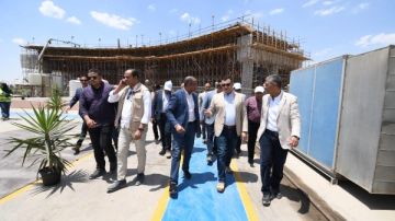 وزير الإسكان يتفقد مشروع المرحلة الثانية لمأخذ المياه العكرة بالمعادي