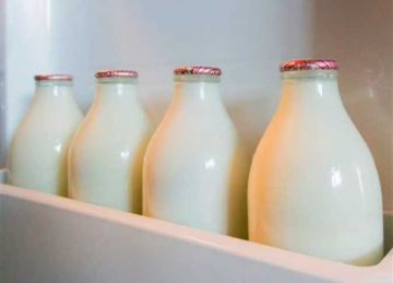 للرجال.. لماذا يجب الامتناع عن شرب الحليب لـ علاج حرقة المعدة؟ للرجال.. لماذا يجب الامتناع عن شرب الحليب لـ علاج حرقة المعدة؟