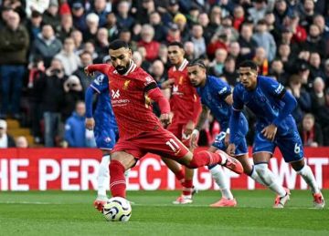 محمد صلاح يقود تشكيل ليفربول لمواجهة أرسنال في الدوري الإنجليزي