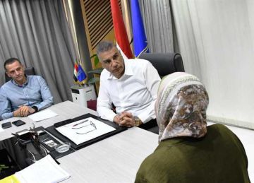 محافظ أسوان: حريصون على تلبية مطالب المواطنين ووضع الحلول الفورية لها