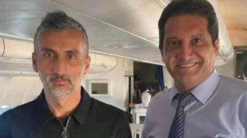 وصول المدرب الاسباني.. اجتماع مهم بين الخطيب وريفيرو لشرح التحديات المنتظرة مع الأهلي والمطلوب وصول المدرب الاسباني.. اجتماع مهم بين الخطيب وريفيرو لشرح التحديات المنتظرة مع الأهلي والمطلوب