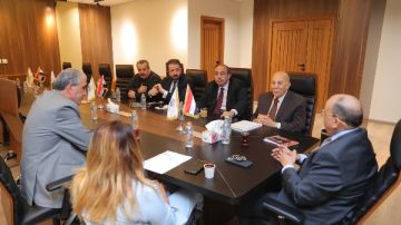 أمانات حزب الجبهة الخدمية تعقد اجتماعا لمناقشة خطط عملها في ضوء استراتيجية الدولة 2030