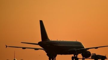 إغلاق أكثر من 30 مطارا في الهند بسبب هجوم باكستاني عنيف إغلاق أكثر من 30 مطارا في الهند بسبب هجوم باكستاني عنيف