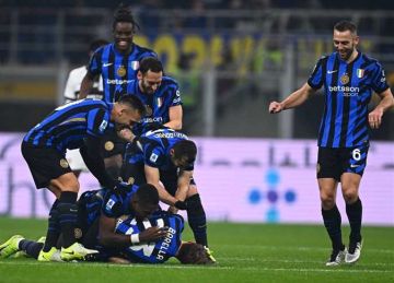 اشتعلت المنافسة.. ترتيب الدوري الإيطالي بعد تعادل الإنتر مع لاتسيو وتعثر نابولي اشتعلت المنافسة.. ترتيب الدوري الإيطالي بعد تعادل الإنتر مع لاتسيو وتعثر نابولي