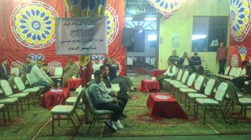 في غياب نجوم الوسط الفني.. عزاء الفنان نعيم عيسى من مسجد المندرة بالإسكندرية شاهد في غياب نجوم الوسط الفني.. عزاء الفنان نعيم عيسى من مسجد المندرة بالإسكندرية شاهد