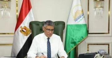محافظ الجيزة: الانتهاء من رصف عدة طرق بالواحات البحرية بتكلفة 11.5 مليون جنيه