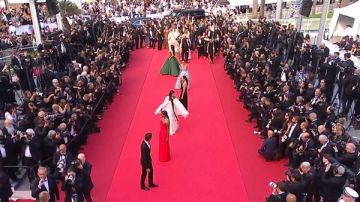 مهرجان كان السينمائي يتحدى انقطاع الكهرباء.. ويطلق حفل ختامه مهرجان كان السينمائي يتحدى انقطاع الكهرباء.. ويطلق حفل ختامه