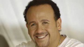 هشام عباس نجم حفل ثاني أيام عيد الأضحى على مسرح البالون