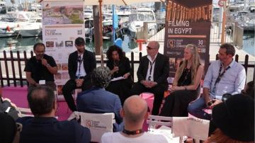 الجناح المصري يستضيف جلسة نقاشية حول فرص التصوير في مهرجان كان السينمائي الجناح المصري يستضيف جلسة نقاشية حول فرص التصوير في مهرجان كان السينمائي