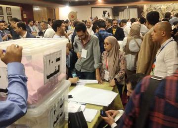 بدء فرز أصوات انتخابات التجديد النصفي بالصحفيين على مقعد النقيب