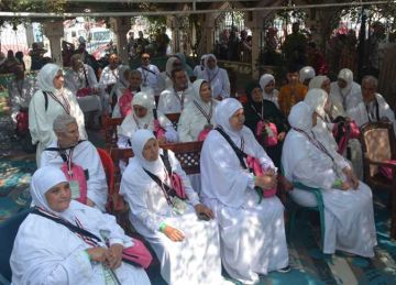 الأزهر يطلق قافلة توعية الحجيج بـ المطارات والموانئ لأداء مناسك الحج