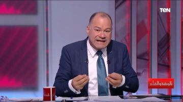 نشأت الديهي يعرض فيديو للفرق بين أبو تريكة ومحمد صلاح في حب الوطن