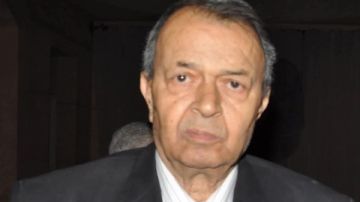 أهالي قرية ميت غزال بالغربية يشيعون جثمان نجل الشيخ مصطفى إسماعيل.. صور وفيديو أهالي قرية ميت غزال بالغربية يشيعون جثمان نجل الشيخ مصطفى إسماعيل.. صور وفيديو