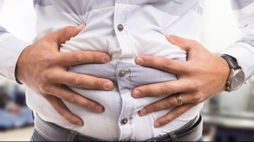 تسبب الإحراج.. اعرف أعراض غازات البطن وأفضل طرق علاجها