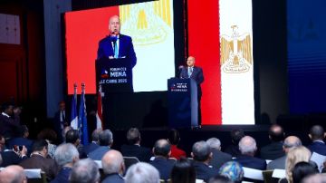 مصر وفرنسا تعززان الشراكة الاستراتيجية بدعم الاستثمار والتعاون في مشروعات النقل والصناعة مصر وفرنسا تعززان الشراكة الاستراتيجية بدعم الاستثمار والتعاون في مشروعات النقل والصناعة