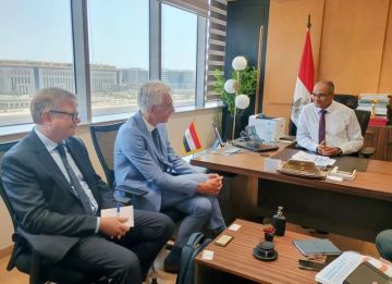 نائب وزير الإسكان يستقبل ممثلي الوكالة الألمانية للتعاون الدولي لبحث مجالات التعاون نائب وزير الإسكان يستقبل ممثلي الوكالة الألمانية للتعاون الدولي لبحث مجالات التعاون