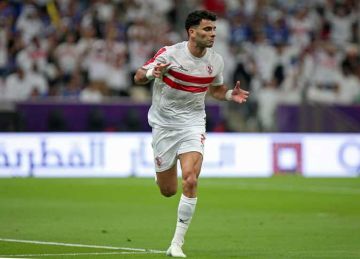 هل يحق لـ الأهلي قيد زيزو في أجازة العيد؟ إبراهيم المنيسي يكشف مفاجأة بشأن رد اتحاد الكرة