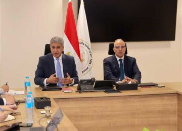 وزيرا الآثار والري يبحثان إجراءات إصدار التراخيص لـ المشروعات السياحية 