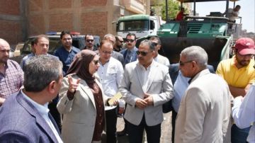 محافظ الشرقية يتفقد أعمال رصف شوارع منطقة تقسيم المعلمين بالزقازيق محافظ الشرقية يتفقد أعمال رصف شوارع منطقة تقسيم المعلمين بالزقازيق