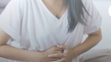 نشرة المرأة والمنوعات علامات تشير لـ انخفاض هرمون الإستروجين..الغذاء والدواء توافق على لقاح الجيل التالي للوقاية من كورونا