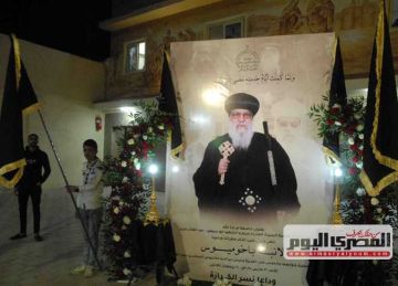 البابا تواضروس يرأس قداس تذكار الأربعين للأنبا باخوميوس وسط حضور شعبي وكهنوتي