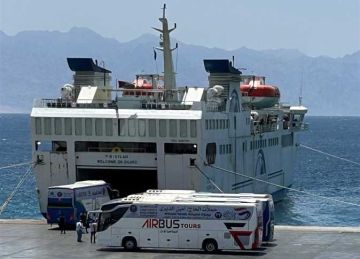 انتهاء تفويج الحج البري من ميناء نويبع بإجمالي 7701 حاجا و180 باصا