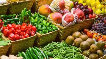 شعبة الخضروات: أسعار البطيخ تتراجع 50 وانخفاض مرتقب في أسعار العنب والخوخ