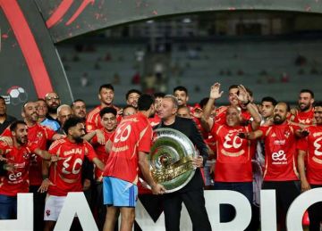 رسالة وطلب ووعد.. ماذا قال الخطيب للاعبي الأهلي عقب مباراة فاركو؟ (خاص)